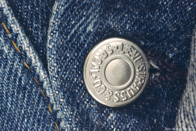 Levis